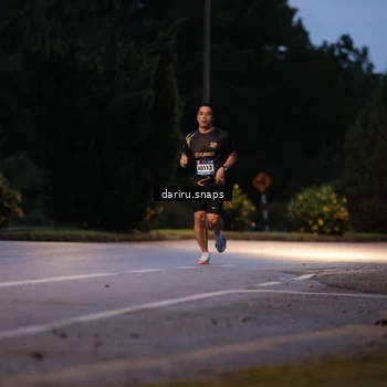 Runner Photo 9256744