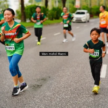 Runner Photo 9256800