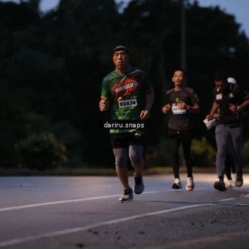 Runner Photo 9256826