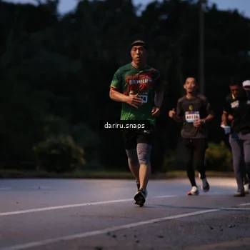 Runner Photo 9256856