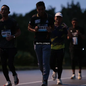 Runner Photo 9256872