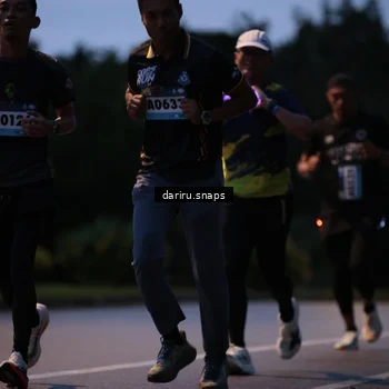 Runner Photo 9256901