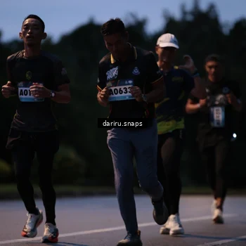 Runner Photo 9256949