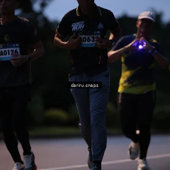 Runner Photo 9257034
