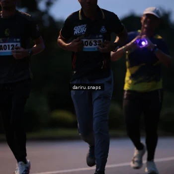 Runner Photo 9257037