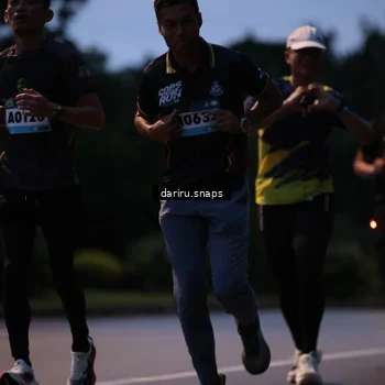 Runner Photo 9257063