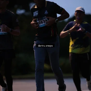 Runner Photo 9257121