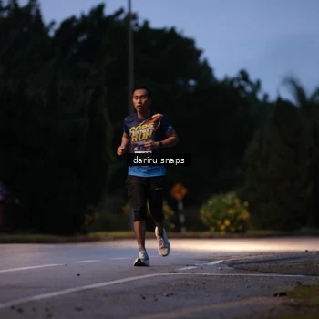 Runner Photo 9258005