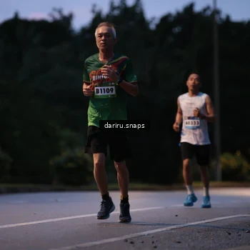 Runner Photo 9259057