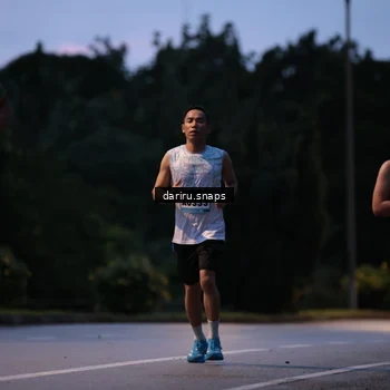 Runner Photo 9259133