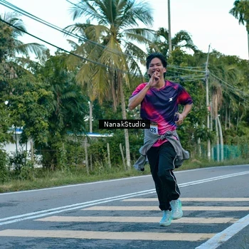 Runner Photo 9259302
