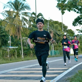 Runner Photo 9269100
