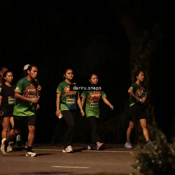 Runner Photo 9270339