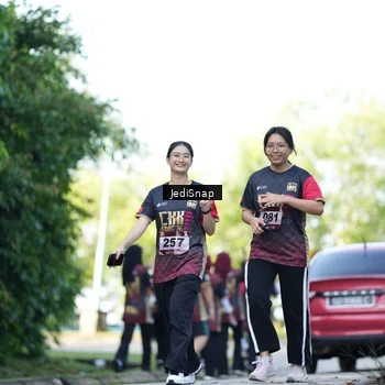 Runner Photo 9270724