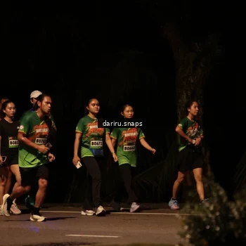 Runner Photo 9270844