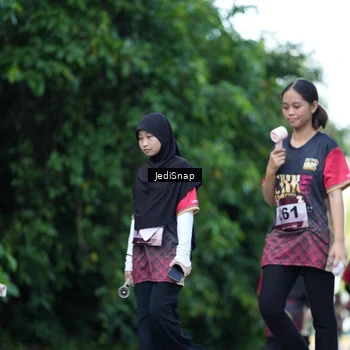 Runner Photo 9270917