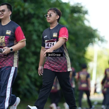 Runner Photo 9271111