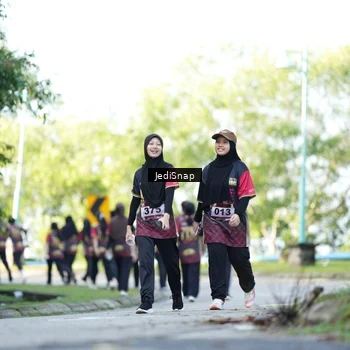 Runner Photo 9271142