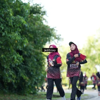 Runner Photo 9271334