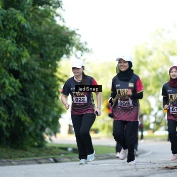 Runner Photo 9271414