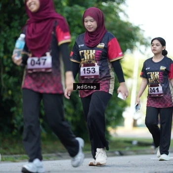 Runner Photo 9271472