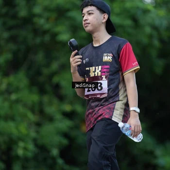 Runner Photo 9271913