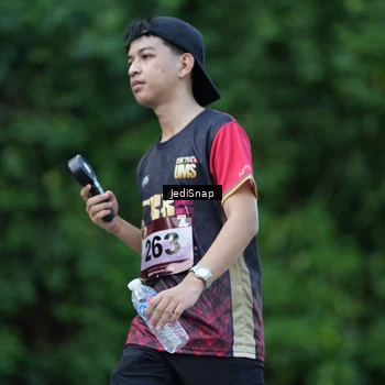 Runner Photo 9271938