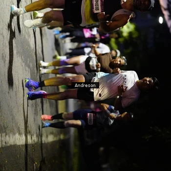 Runner Photo 9274130