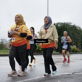 Runner Photo 9277344