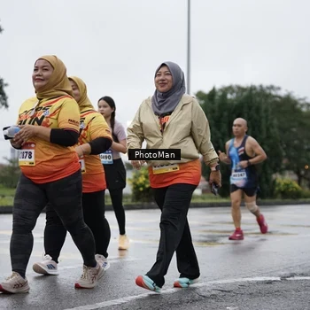 Runner Photo 9277346