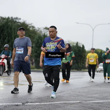 Runner Photo 9277546
