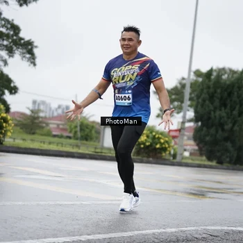 Runner Photo 9278115