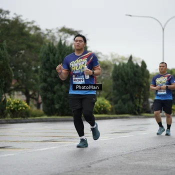Runner Photo 9279101