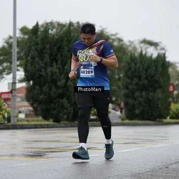 Runner Photo 9279115