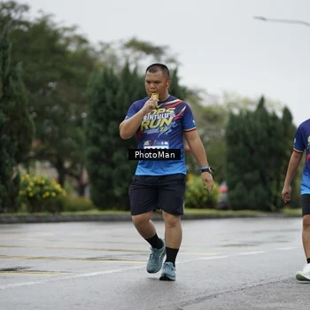 Runner Photo 9279117