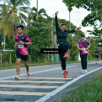 Runner Photo 9282370