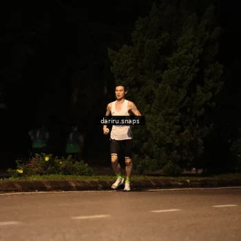 Runner Photo 9284175