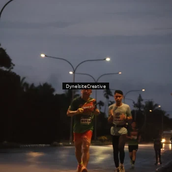 Runner Photo 9285154