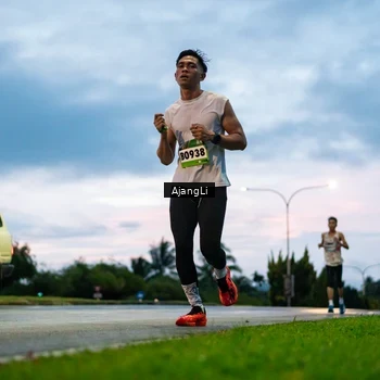 Runner Photo 9292140
