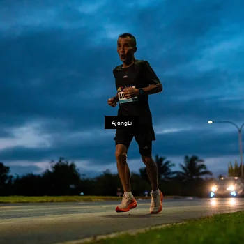 Runner Photo 9293424
