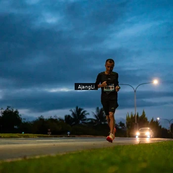 Runner Photo 9293440