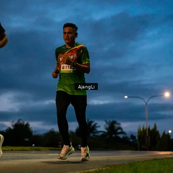 Runner Photo 9294066