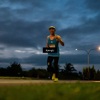 Runner Photo 9294116