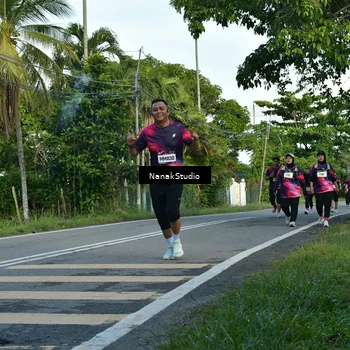 Runner Photo 9297019