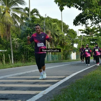 Runner Photo 9297049