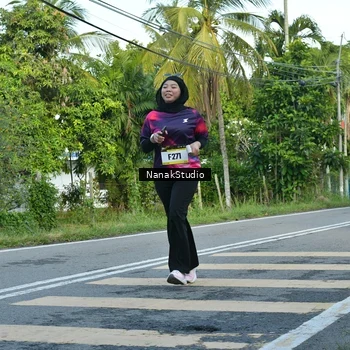 Runner Photo 9298804