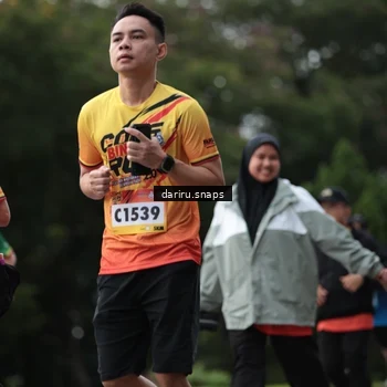 Runner Photo 9298953