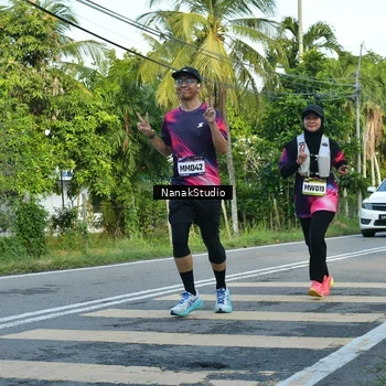 Runner Photo 9300074