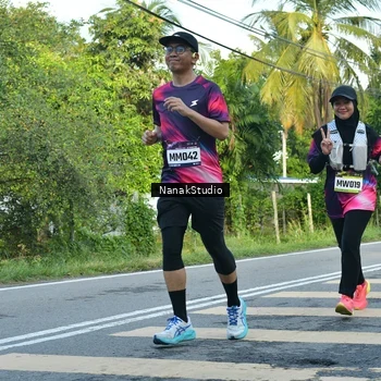 Runner Photo 9300132