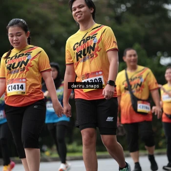 Runner Photo 9300304